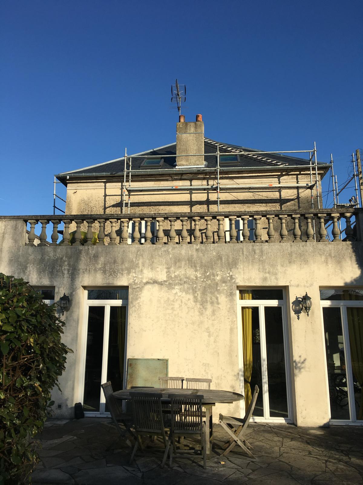 Artisan couvreur à Montfermeil (93370) - AMF Couverture en Seine-Saint-Denis (93)