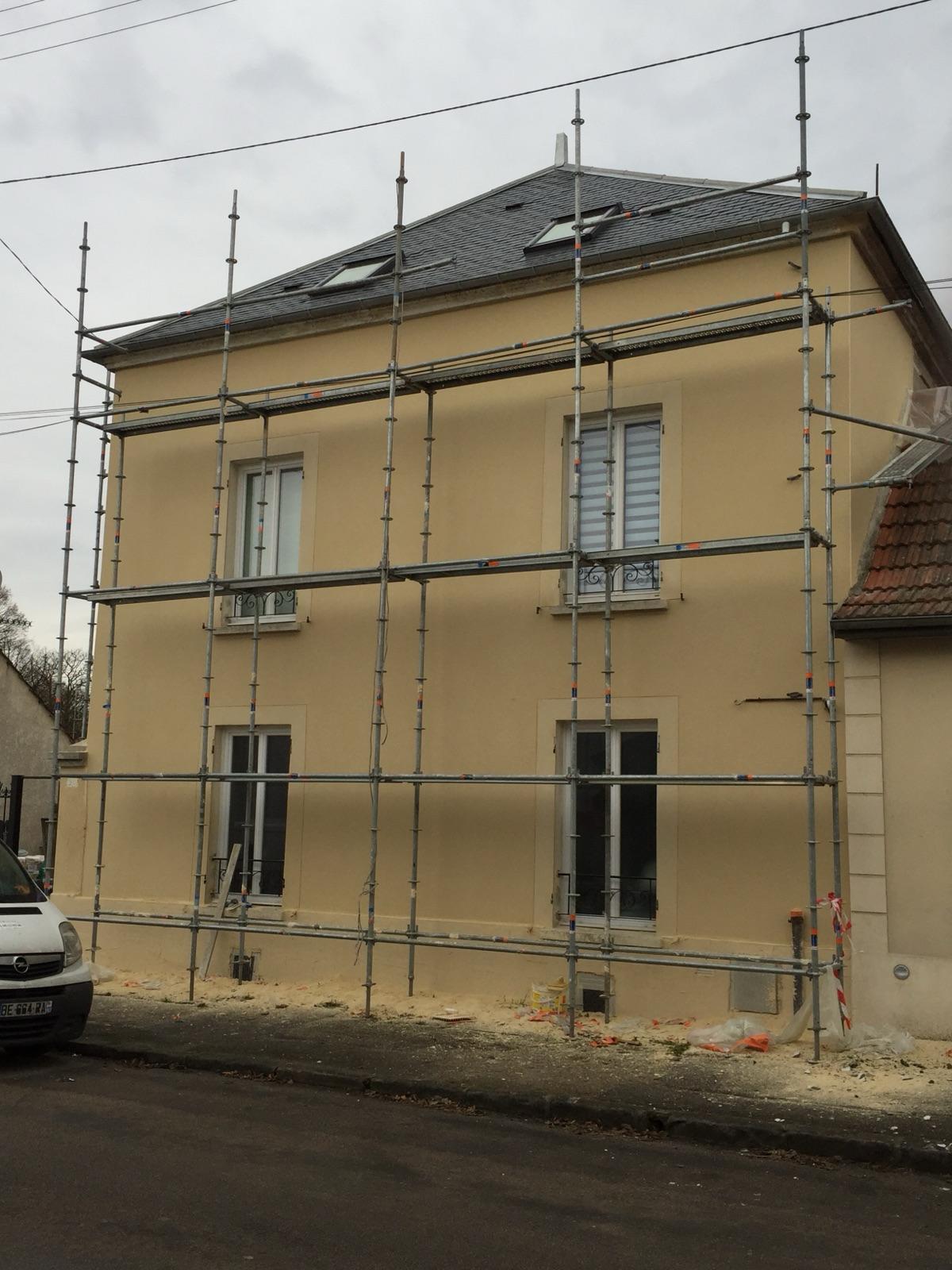 Artisan couvreur à Montfermeil (93370) - AMF Couverture en Seine-Saint-Denis (93)