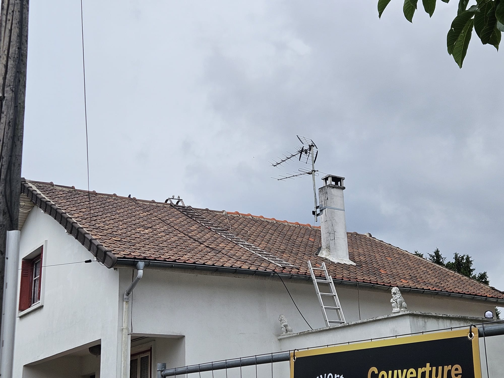 Artisan couvreur à Montfermeil (93370) - AMF Couverture en Seine-Saint-Denis (93)