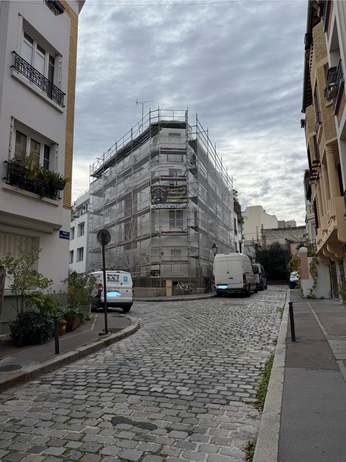 Artisan couvreur à Montfermeil (93370) - AMF Couverture en Seine-Saint-Denis (93)