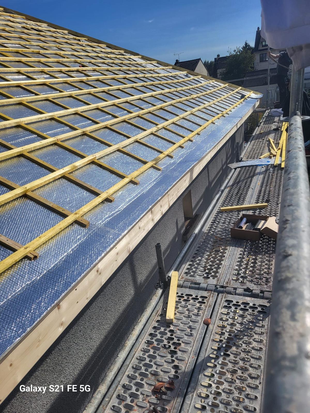 Artisan couvreur à Montfermeil (93370) - AMF Couverture en Seine-Saint-Denis (93)