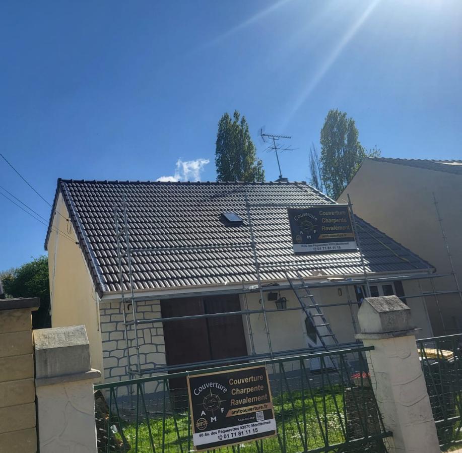 Artisan couvreur à Montfermeil (93370) - AMF Couverture en Seine-Saint-Denis (93)