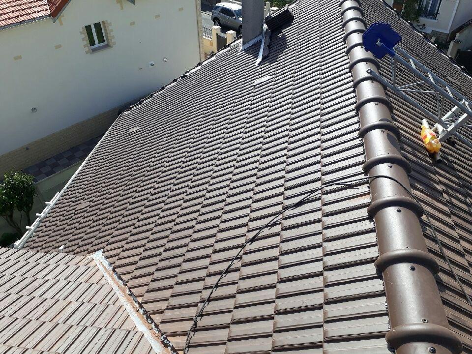 Artisan couvreur à Montfermeil (93370) - AMF Couverture en Seine-Saint-Denis (93)