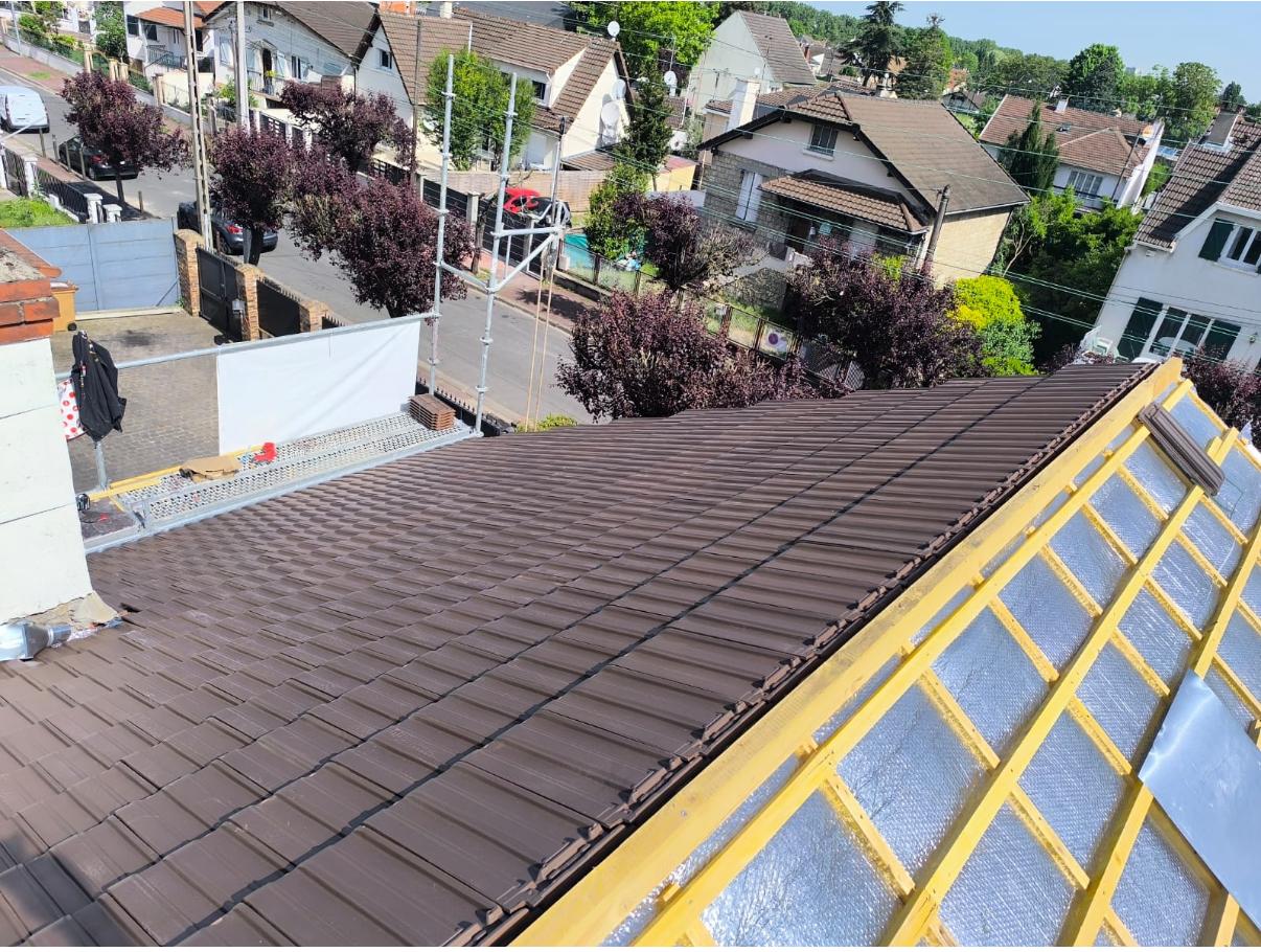 Artisan couvreur à Montfermeil (93370) - AMF Couverture en Seine-Saint-Denis (93)