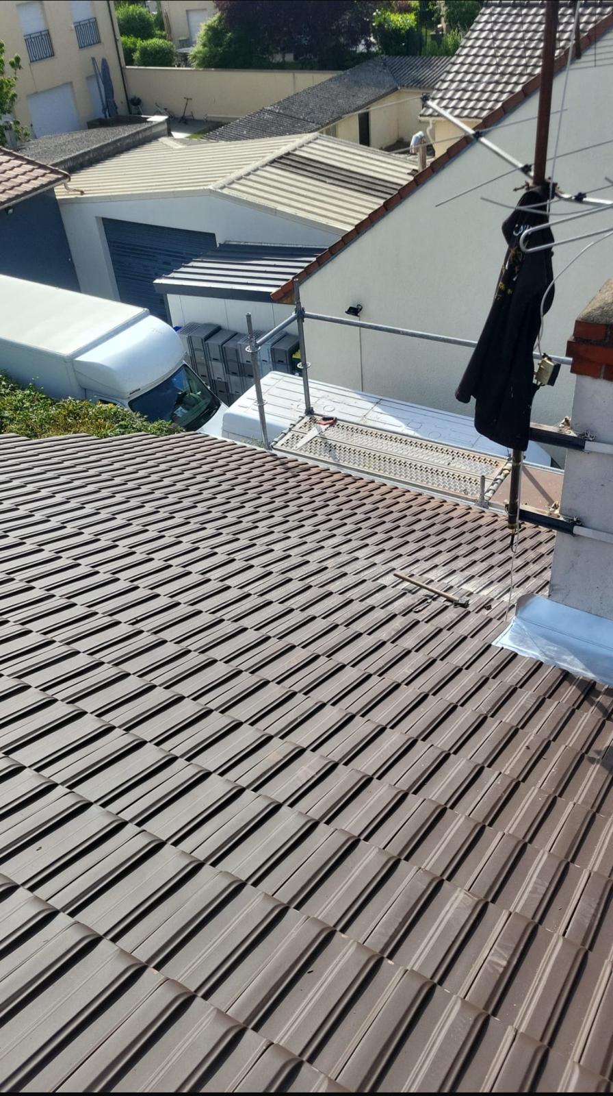 Artisan couvreur à Montfermeil (93370) - AMF Couverture en Seine-Saint-Denis (93)