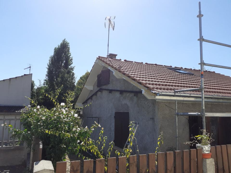 Artisan couvreur à Montfermeil (93370) - AMF Couverture en Seine-Saint-Denis (93)