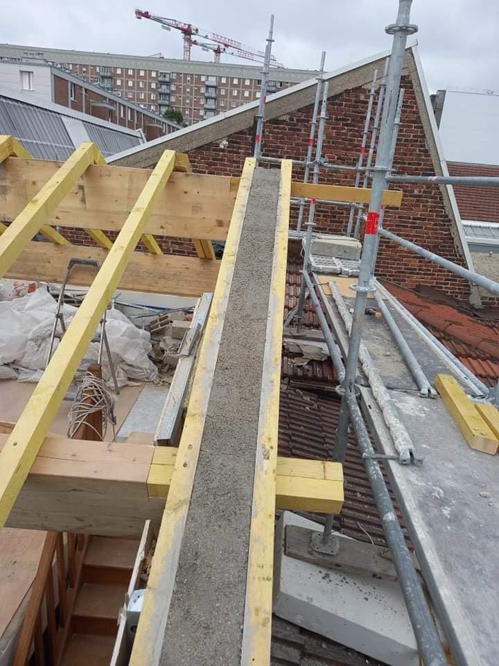 Artisan couvreur à Montfermeil (93370) - AMF Couverture en Seine-Saint-Denis (93)