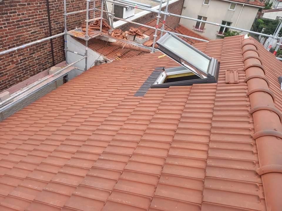 Artisan couvreur à Montfermeil (93370) - AMF Couverture en Seine-Saint-Denis (93)