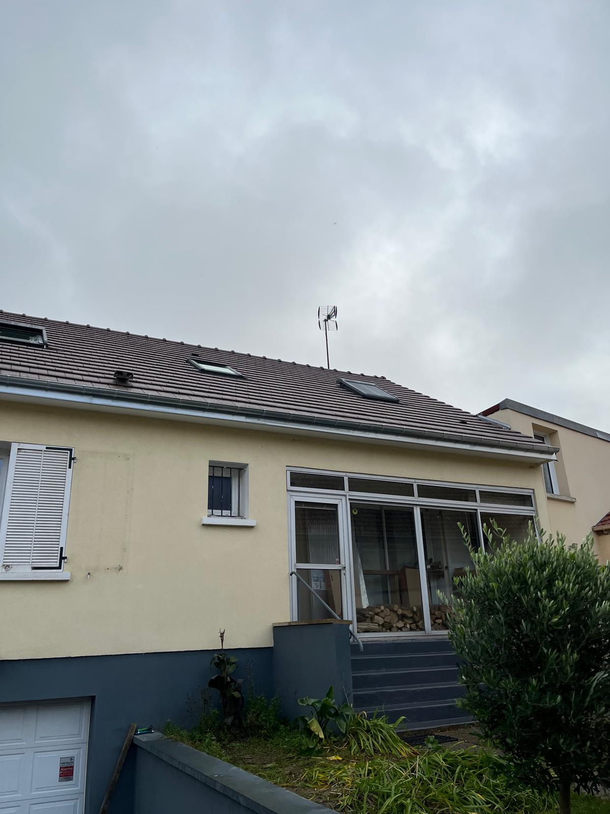 Artisan couvreur à Montfermeil (93370) - AMF Couverture en Seine-Saint-Denis (93)