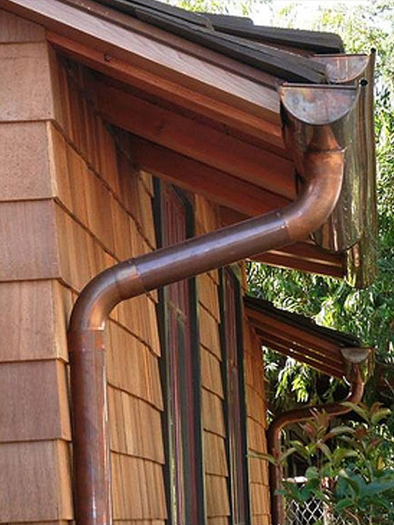 Système de gouttière en zinc et en PVC à Montfermeil (93370) en Seine-Saint-Denis (93)